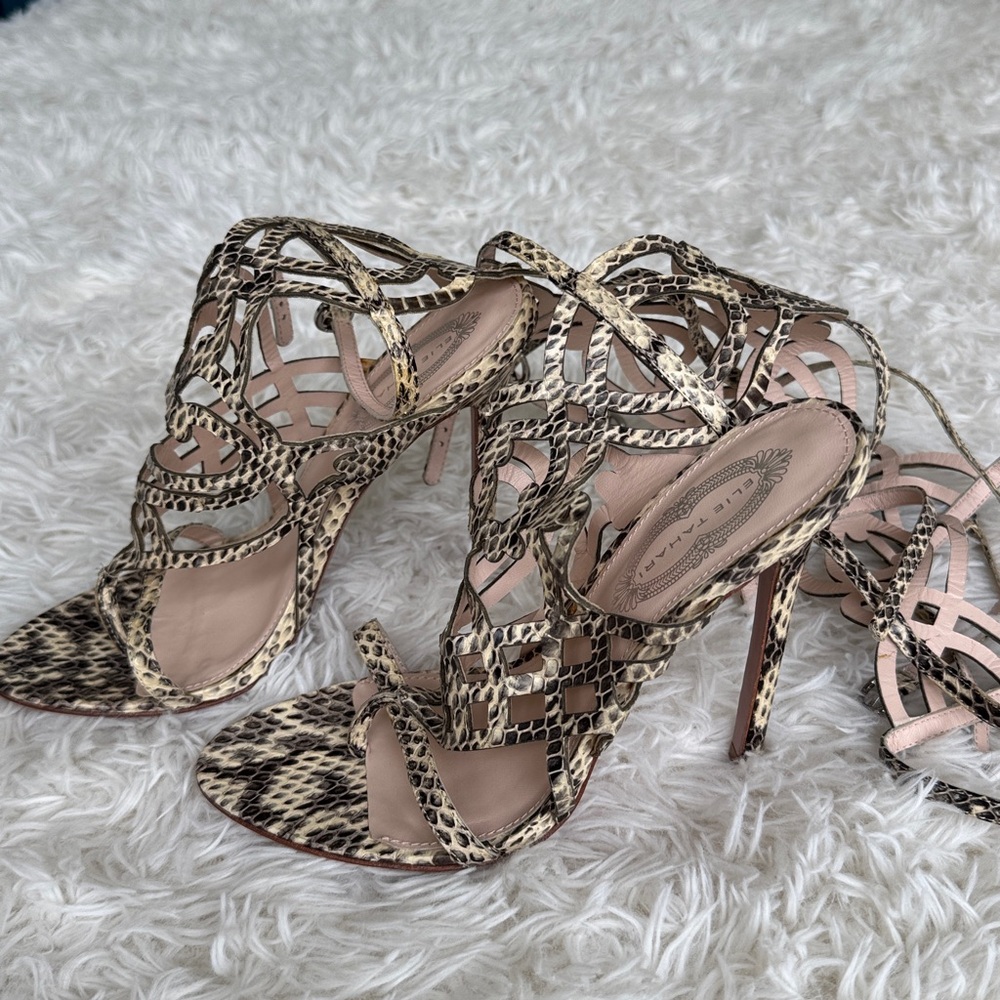 ✨ Elie Tahari Gladiator Python Knee High Lace-Up Sandals Stilettos NEW 💫